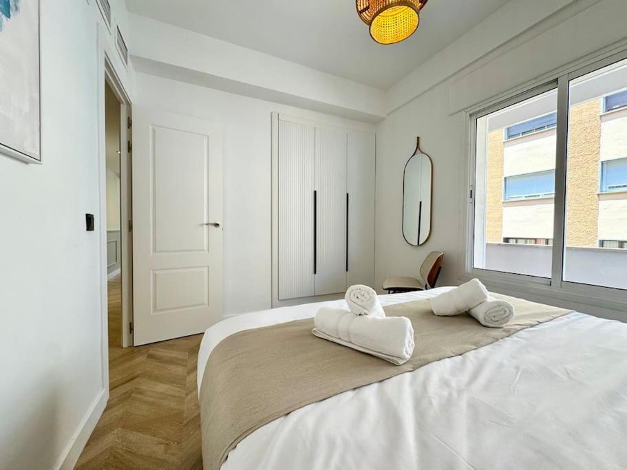 4bd Soho Luxe Retreat Terrace 2bh & Ac Appartement Málaga